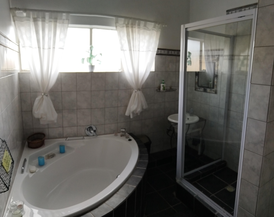 4 Bedroom Property for Sale in Bothasrus Eastern Cape